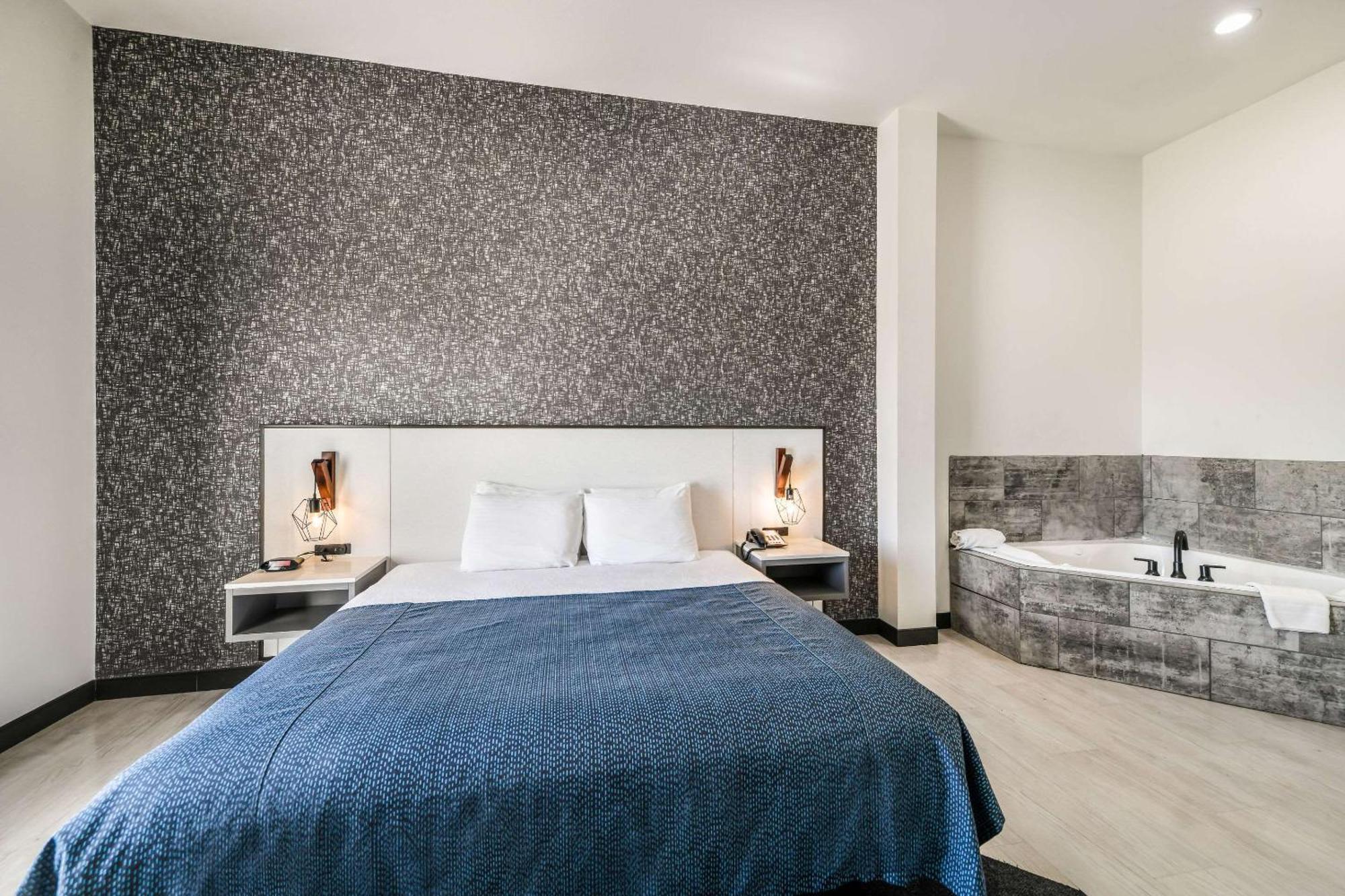 Hy-Lo Hotel, Ascend Hotel Collection Calera 外观 照片