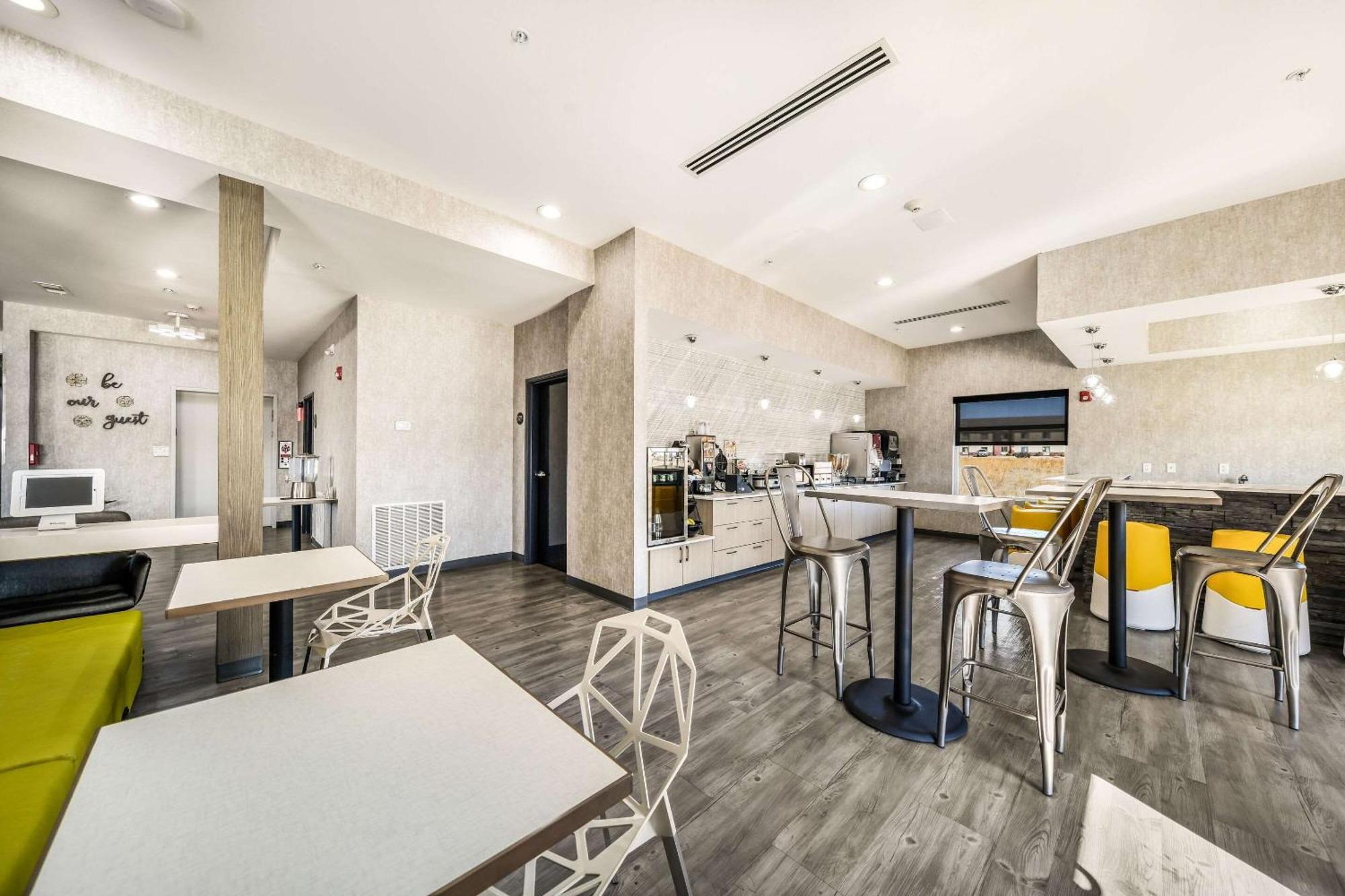 Hy-Lo Hotel, Ascend Hotel Collection Calera 外观 照片
