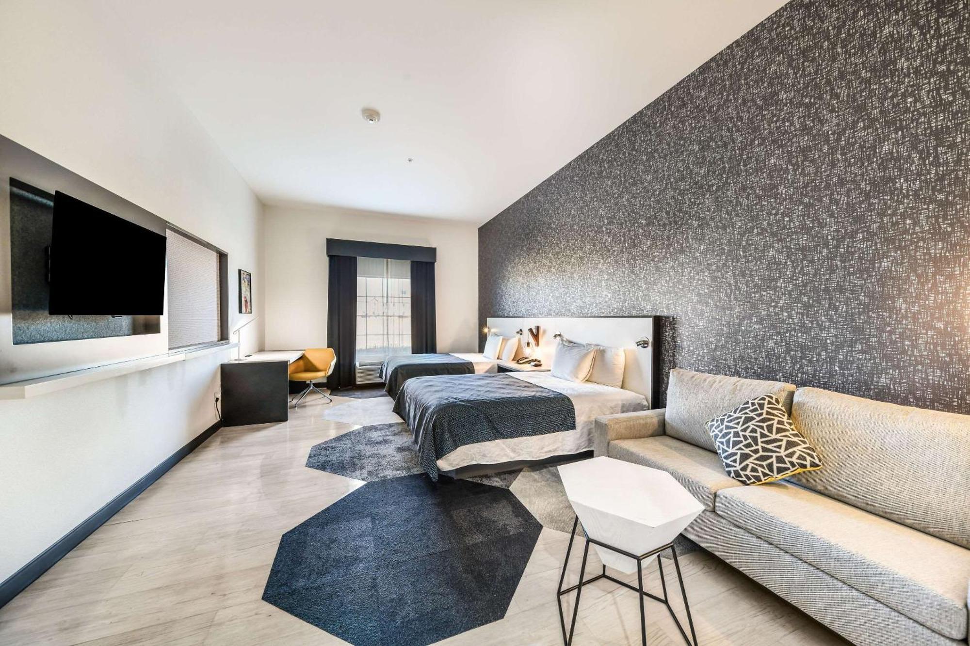 Hy-Lo Hotel, Ascend Hotel Collection Calera 外观 照片