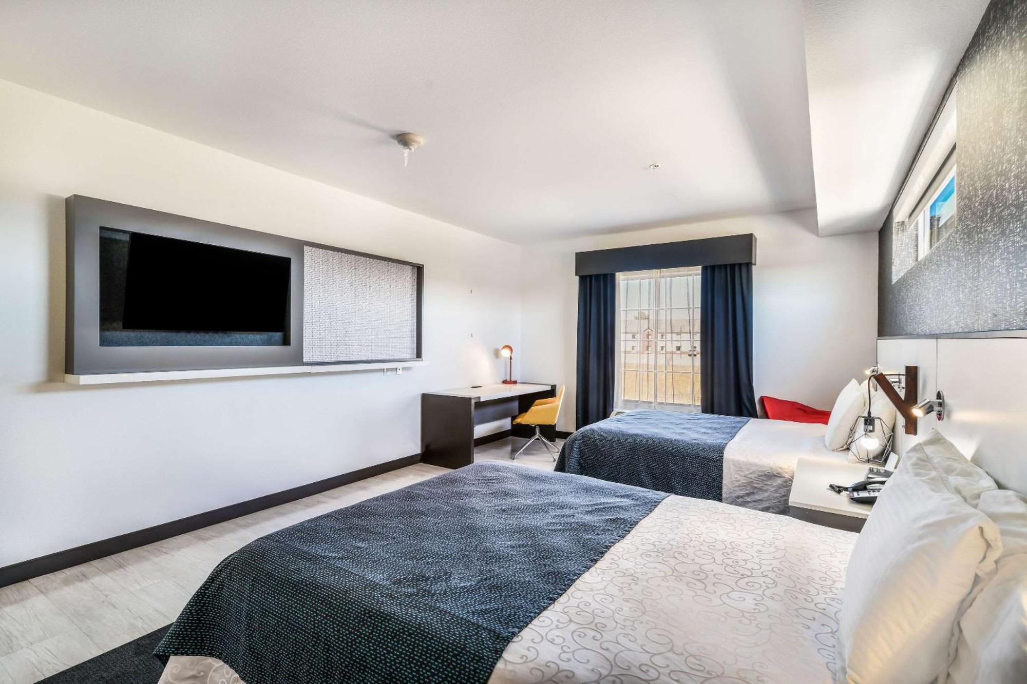Hy-Lo Hotel, Ascend Hotel Collection Calera 外观 照片