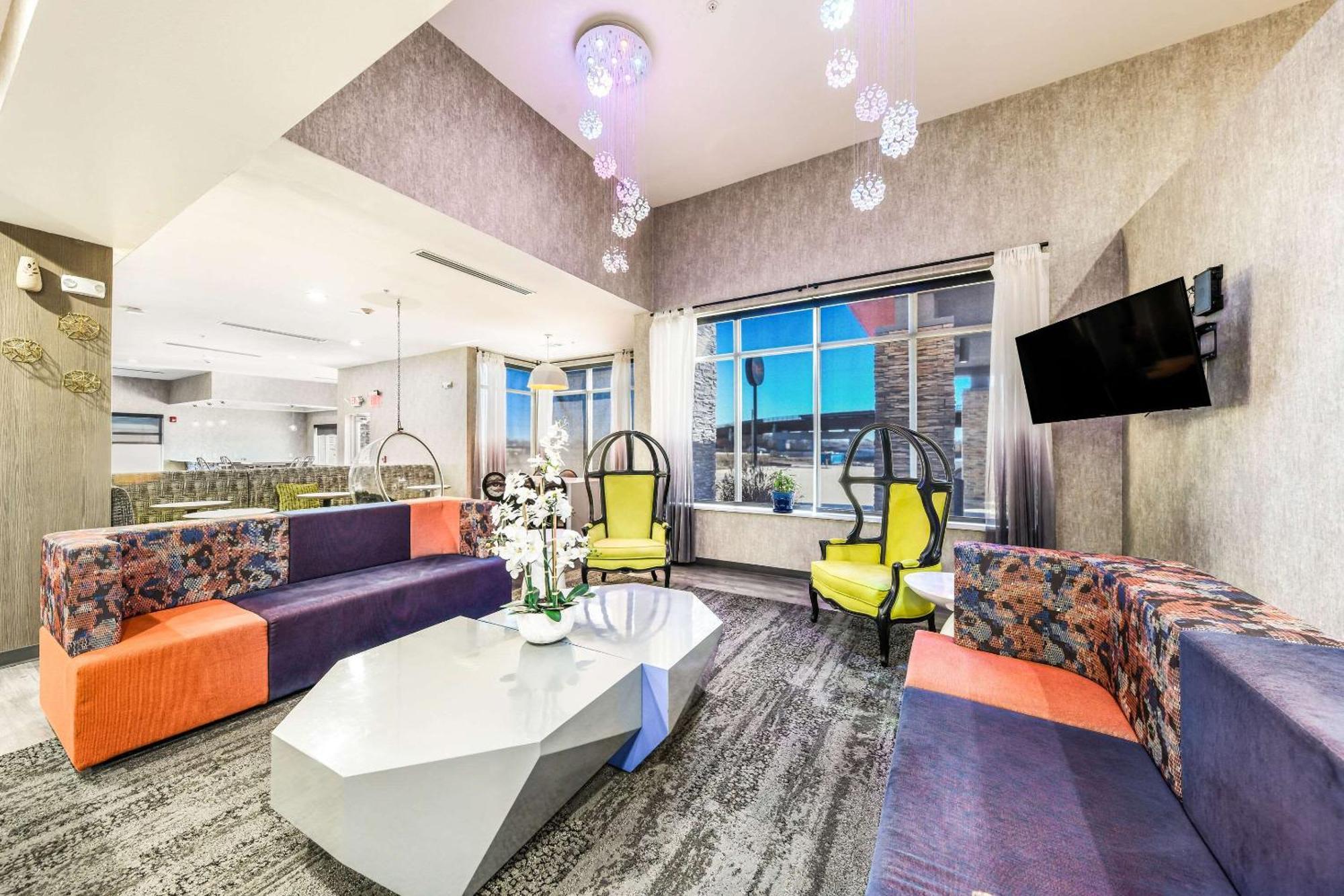 Hy-Lo Hotel, Ascend Hotel Collection Calera 外观 照片